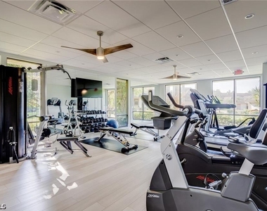 555 Park Shore Drive - Photo Thumbnail 28