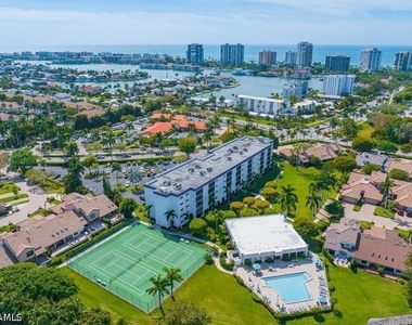 555 Park Shore Drive - Photo Thumbnail 33