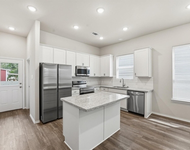 10176 Barberry Street - Photo Thumbnail 9