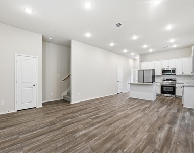 10176 Barberry Street - Photo Thumbnail 4