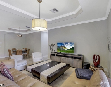 9530 Piacere Way - Photo Thumbnail 8