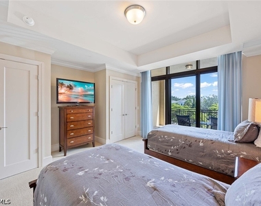 9115 Strada Place - Photo Thumbnail 20