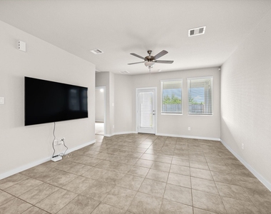 5547 Madden Lane - Photo Thumbnail 2