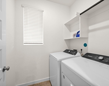 5547 Madden Lane - Photo Thumbnail 16