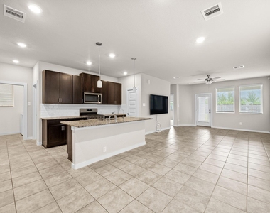 5547 Madden Lane - Photo Thumbnail 5