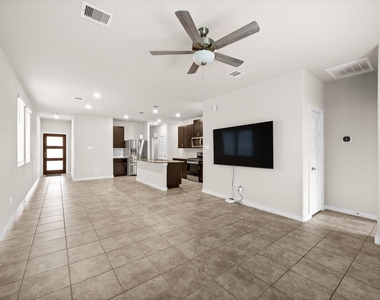 5547 Madden Lane - Photo Thumbnail 3
