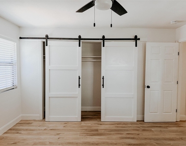 8510 Western Drive - Photo Thumbnail 5