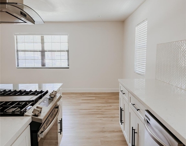 8510 Western Drive - Photo Thumbnail 8