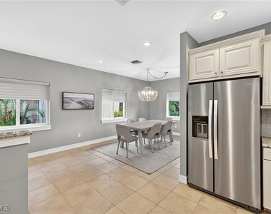 740 5th Avenue N - Photo Thumbnail 8