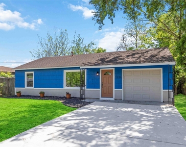 5206 Willow Glen Drive - Photo Thumbnail 1