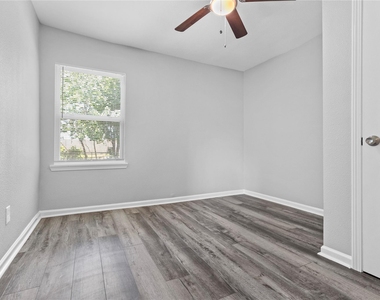 4838 Van Fleet Street - Photo Thumbnail 7