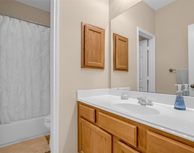 2919 Whitman Drive - Photo Thumbnail 8