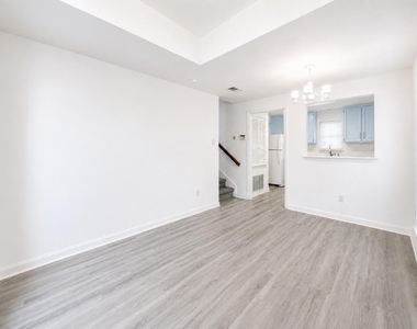 2529 Rio Grande Street - Photo Thumbnail 1