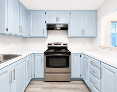 2529 Rio Grande Street - Photo Thumbnail 11