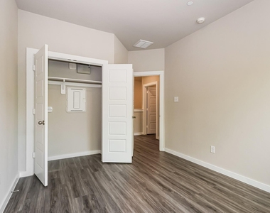 305 N Centro Circle - Photo Thumbnail 12