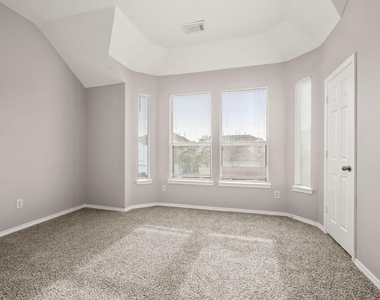 16546 Pentonshire Lane - Photo Thumbnail 12
