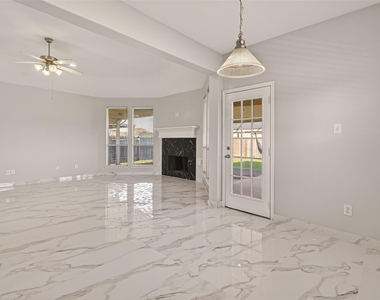 71 N Forrest Avenue - Photo Thumbnail 12