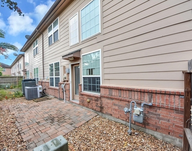 1251 Glenwood Canyon Lane - Photo Thumbnail 28
