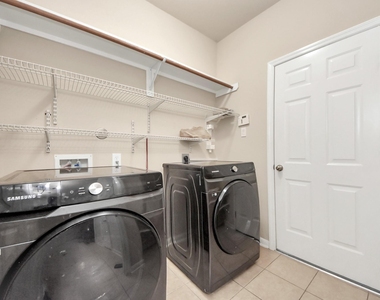 1251 Glenwood Canyon Lane - Photo Thumbnail 15