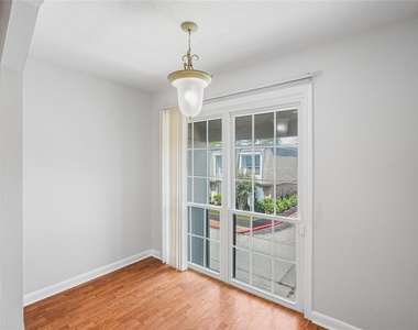 12633 Memorial Drive - Photo Thumbnail 12