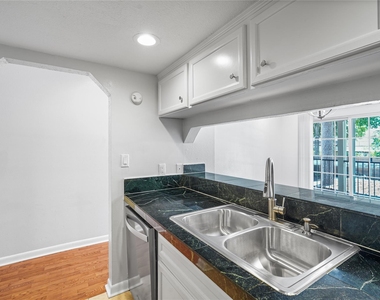 12633 Memorial Drive - Photo Thumbnail 6