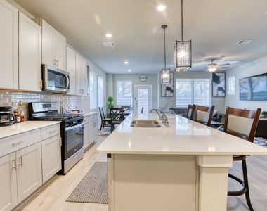 3110 Moontide Lane - Photo Thumbnail 10
