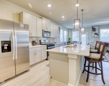 3110 Moontide Lane - Photo Thumbnail 9