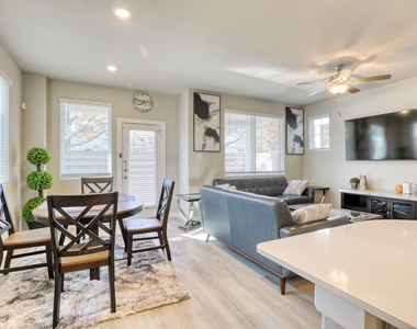 3110 Moontide Lane - Photo Thumbnail 11