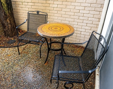 2601 Bellefontaine Street - Photo Thumbnail 9