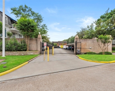 2601 Bellefontaine Street - Photo Thumbnail 12