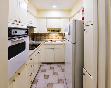 2601 Bellefontaine Street - Photo Thumbnail 7