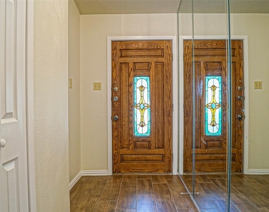 11 Canyon Oak Place - Photo Thumbnail 2