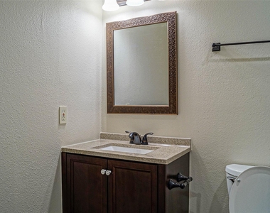11 Canyon Oak Place - Photo Thumbnail 14