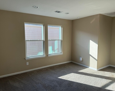 17134 Wilthorne Gardens Court - Photo Thumbnail 19