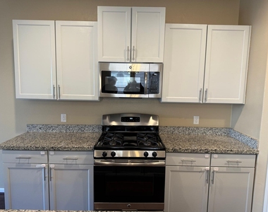 17134 Wilthorne Gardens Court - Photo Thumbnail 9