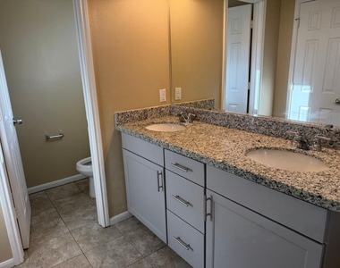 17134 Wilthorne Gardens Court - Photo Thumbnail 23