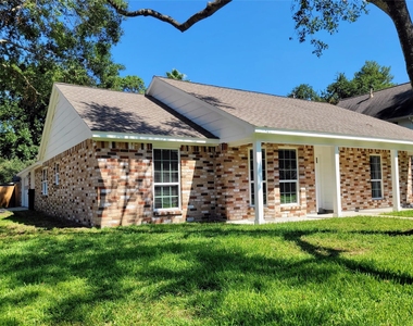11926 Stillwater Drive - Photo Thumbnail 3