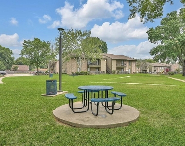 10601 Sabo Road - Photo Thumbnail 31