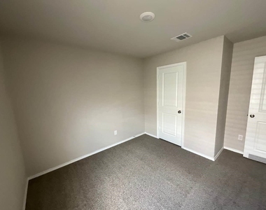 3234 Carducci Drive - Photo Thumbnail 9