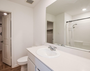 2728 Cadiz Bay Drive - Photo Thumbnail 19