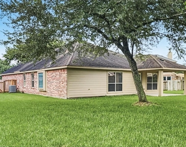 2918 Meridian Bay Lane - Photo Thumbnail 15