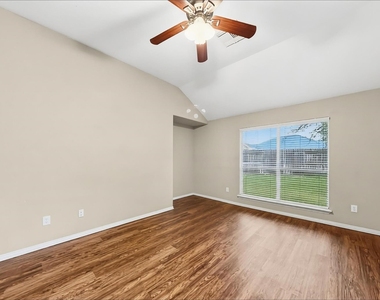 2918 Meridian Bay Lane - Photo Thumbnail 7