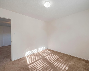 17210 Double Lilly Drive - Photo Thumbnail 25