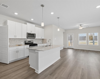 1722 Cayden Oak - Photo Thumbnail 3