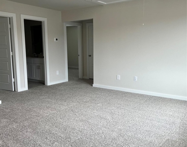 1722 Cayden Oak - Photo Thumbnail 26
