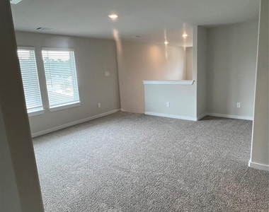1722 Cayden Oak - Photo Thumbnail 34