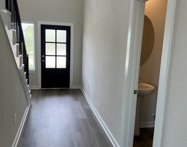 1722 Cayden Oak - Photo Thumbnail 8
