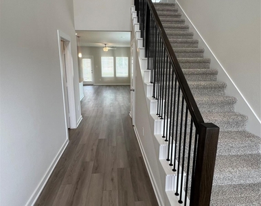 1722 Cayden Oak - Photo Thumbnail 38
