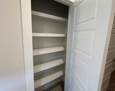 1722 Cayden Oak - Photo Thumbnail 24