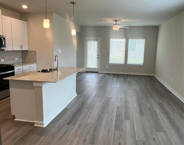 1722 Cayden Oak - Photo Thumbnail 9